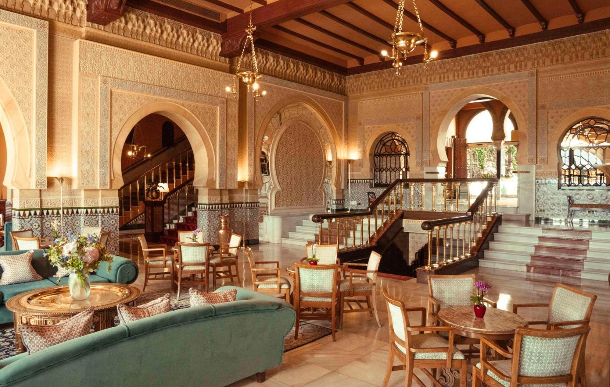 Alhambra Palace Hotel Granada Esterno foto The hotel's lobby